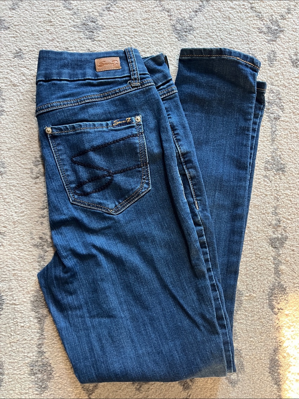 Seven7 Dark Blue Women's Skinny Jeans with Embroidered Back Pocket